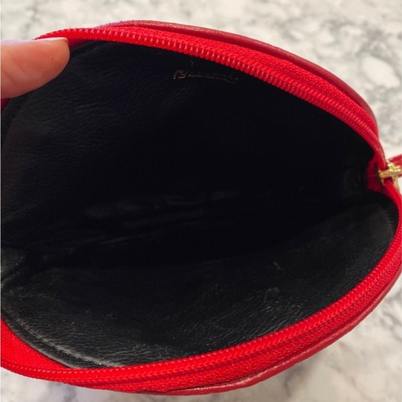 Authentic Fendi vintage Red Epi Leather Crossbody - Picture 5 of 8